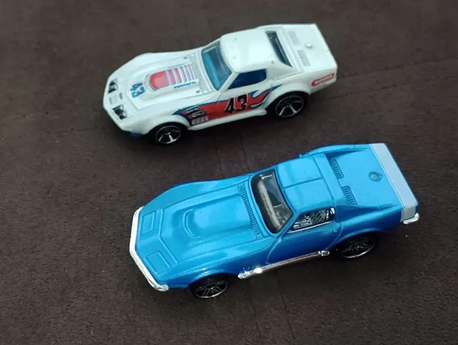 Corvette 1:64