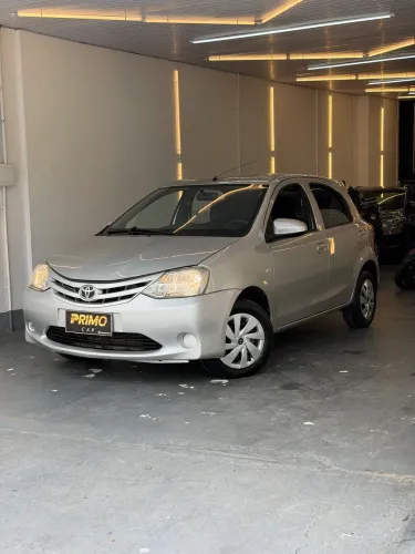 Toyota Etios X 1.3 Flex 16V 5P Mec. 2016