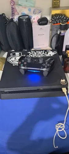 Vende-se ps4 
