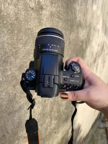Câmera Sony Alpha 33, valor negociável