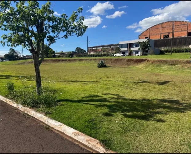 Vendo o melhor terreno de 300m2 do condominio Aquarela do Brasil