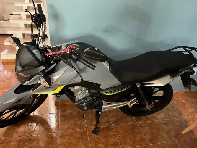 Titan 160 novíssima
