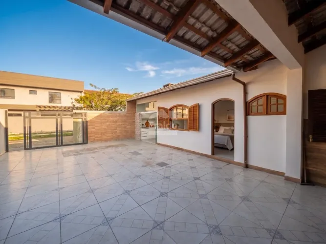 Casa a venda em Balneário Marajó - Matinhos, PR