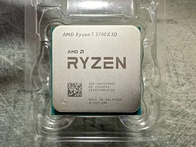 Processador ryzen 5700x3d com caixa original.