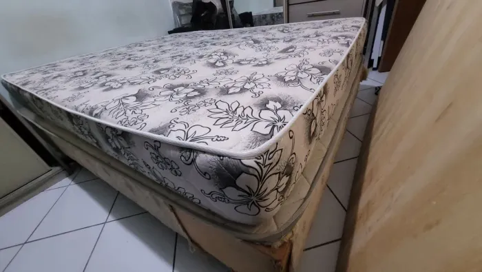 Cama box Ortobom com colchão D33