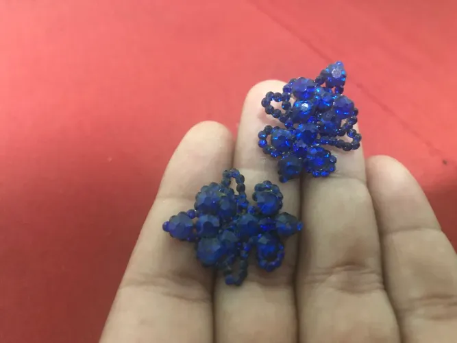 Brinco azul