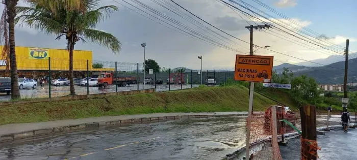 AREA à venda, Jardim Vitória - Belo Horizonte/MG