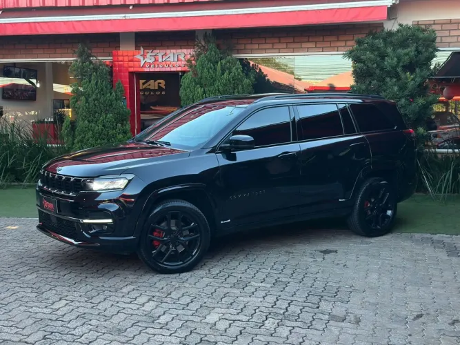 Jeep Commander Black Hurricane 2.0 4X4 TB AUT 2025