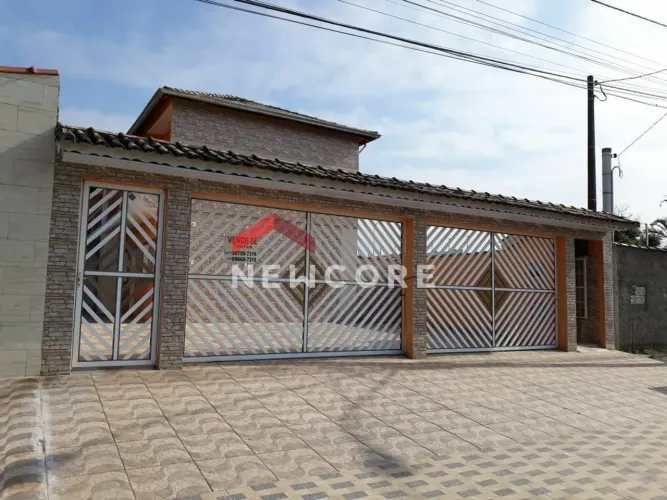 Casa de condomínio em Av Dom Pedro I - Balneario Itaguai - Mongaguá/SP
