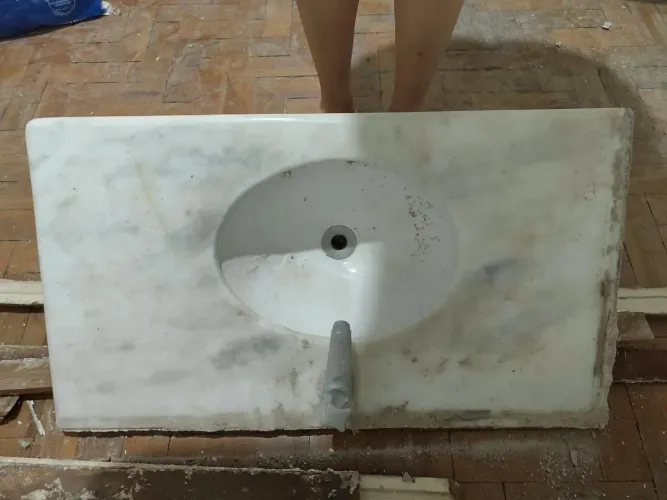 Bancada de granito com cuba 45 x 81 cm