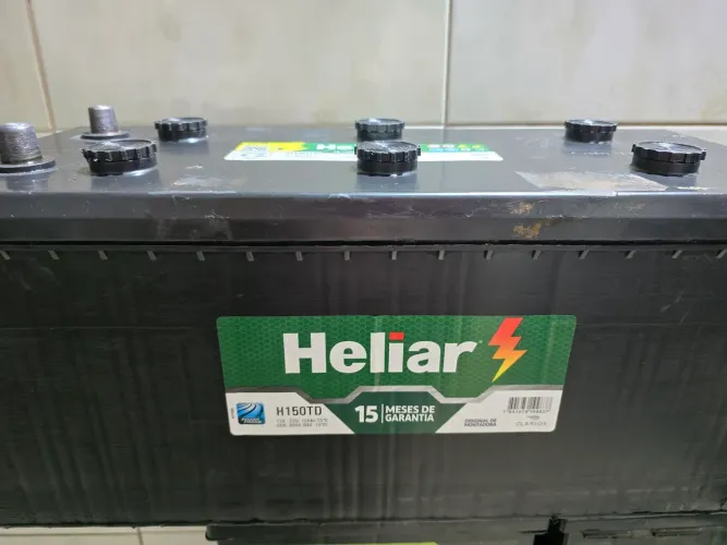Baterias de Caminhão 150.Amperes Heliar 