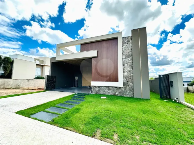 Condomínio com 3 quartos à venda em Condomínio residencial vila jardim - MT