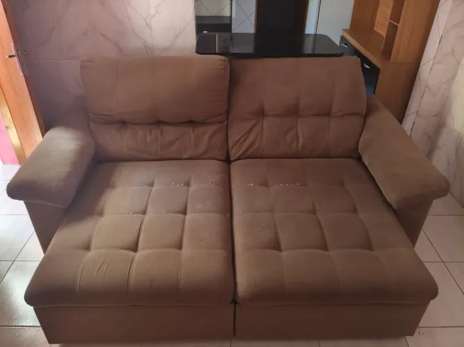 Vendo por motivo de mudança. Sofá, geladeira, fogão, máquina de lavar, armário, cama casal