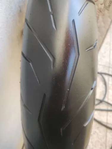 PNEU DIANT. HORNET, CB 600/1000 RR, MT 7 /9, R1, R7, KAWASAKI 750/900/1000