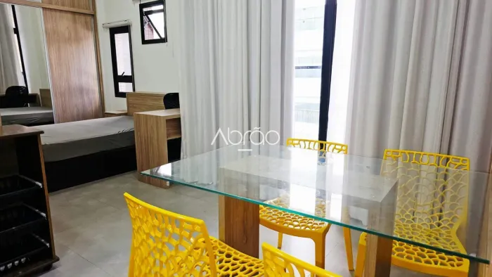 Studio mobiliado para alugar no centro de Curitiba - 35m² - Edifício Ilha de Manhattan | R