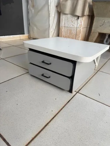 Mesa pra notebook com gaveta