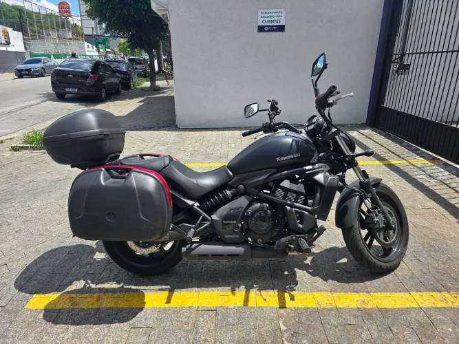 Vulcan 650 S completa com Baús 