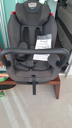 Vendo cadeirinha para carro Burigotto Matrix Evolution