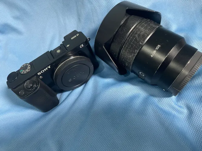 Câmera Sony a6000 + lente 18-105 f4