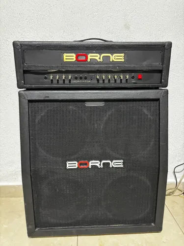 Caixa de Guitarra BORNE GLADIATOR 2500