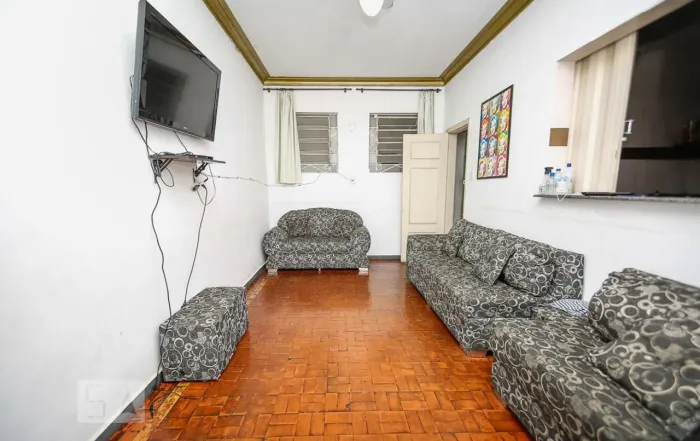 Casa à Venda - Colégio Batista, 15 Quartos, 700 m2