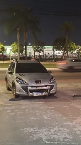 Peugeot 207 SW Escapade 1.6 16V Flex 5P 2011