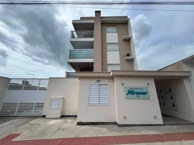 Apartamento com 2 quartos