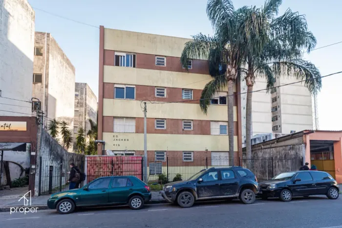Apartamento 2 dormitórios, 64 m² para venda ou aluguel no Centro em Pelotas/RS