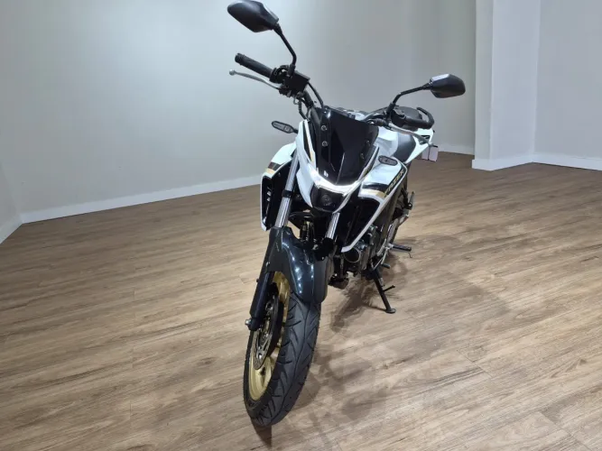 Yamaha Fazer F225