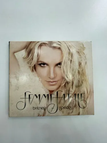 CD - BRITNEY SPEARS -FEMME FETALE (EDIÇÃO DELUXE DIGIPACK) ORIGINAL