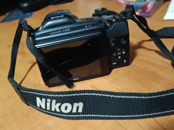 Camera Nikon Coolpix L830