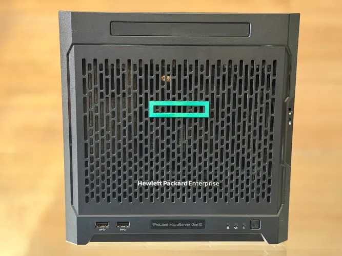 Servidor HPE ProLiant MicroServer Gen10, HD 1.5tb, 16gb