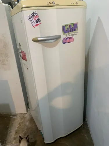 Geladeira Eletrolux
