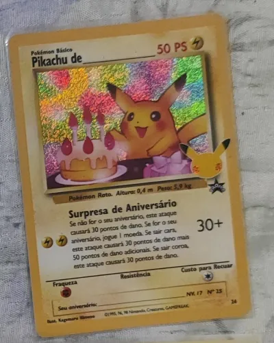 Pikachu de aniversário Pokémon TCG