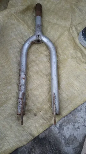 Garfo de bicicleta Cross antigo