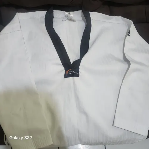 Dobok taekwondo adidas
