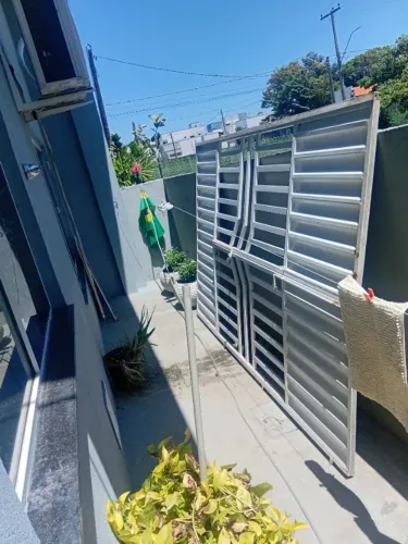 Portão de metalom
