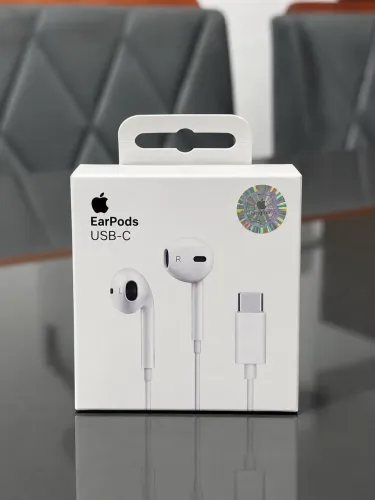 Fone de ouvido com fio EarPods USB-C