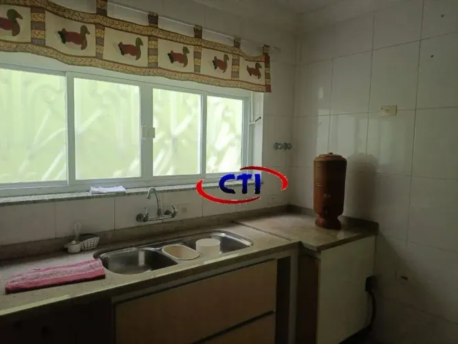 Sobrado com 3 dormitórios para alugar, 320 m² por R$ 8.358/mês - Jardim das Américas - São