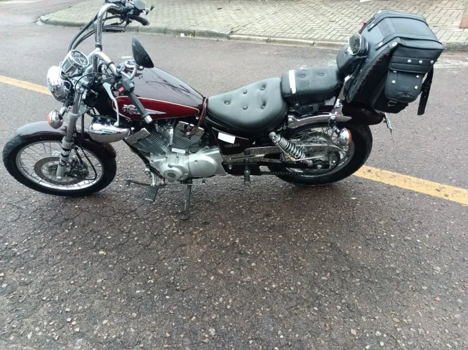 Vendo moto virago 
