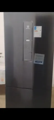 Geladeira ELETROLUX 490L ( Nunca usada )