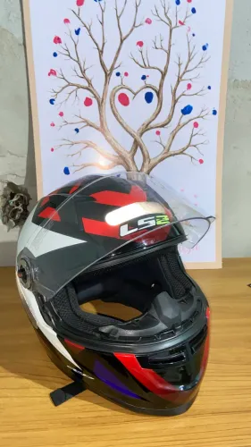Vendo Ls2, numeração:56  negócio valor 