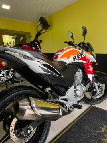 Honda CB 300 LIMITED 2014 bem novinha !