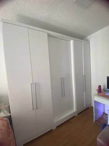Guarda-roupa casal