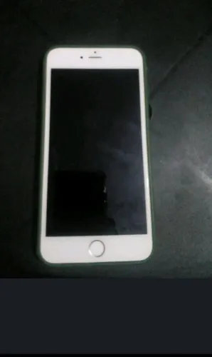 Vendo iPhone 6s con defeito, coloquei no carregador e parou de carregar, bem conservado