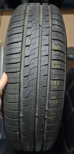 Pneu Pirelli Novos 175/65 R14 82H P400