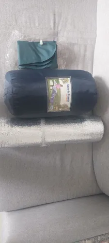Saco de dormir com extensão tipo envelope 4° + isolante térmico + travesseiro inflável 