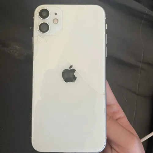 iPhone 11 64gb (leia a descrição)