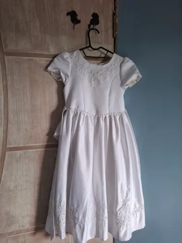 Vestido branco infantil