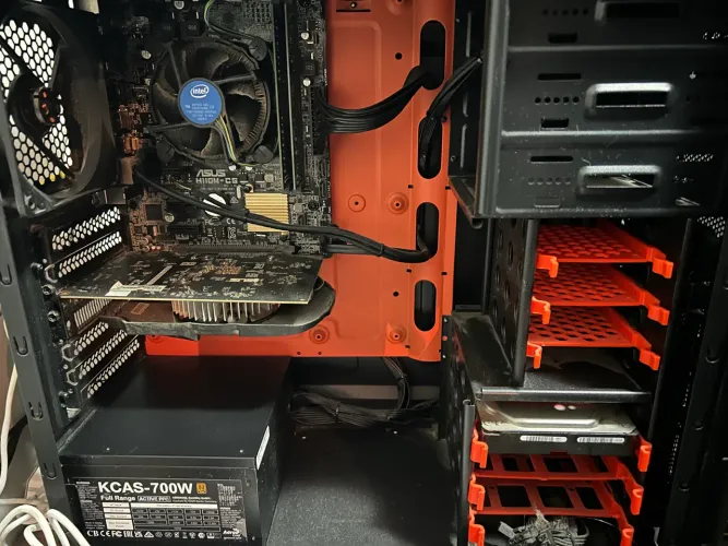 Pc gamer (i5 7400, gtx 1050 ti, 16gb de ram) 